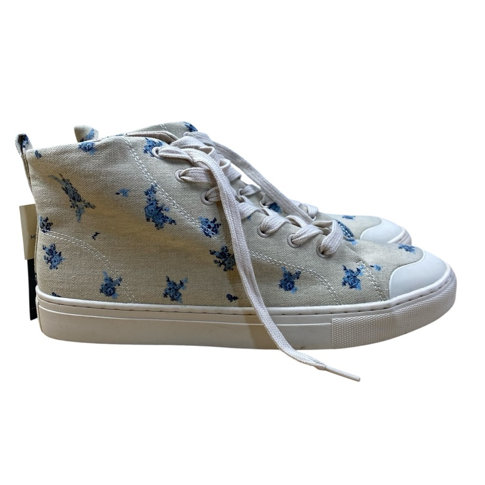 Universal Thread Canvas Women's Sneakers with Blue Print flowers Size 11